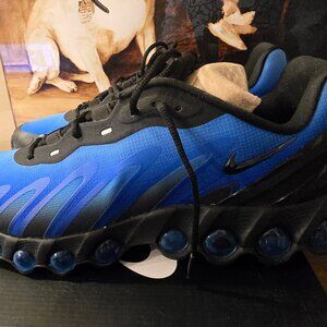 Nike Air Max DN8 Low Hyper Royal Blue Black Shoes Mens Size 10.5 FQ7860-001 NEW